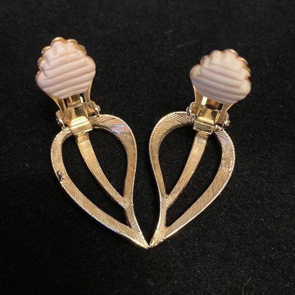 Vtg Sarah Cov Patent Pending Gold atone Clip On  Earrings - Picture 6 of 7